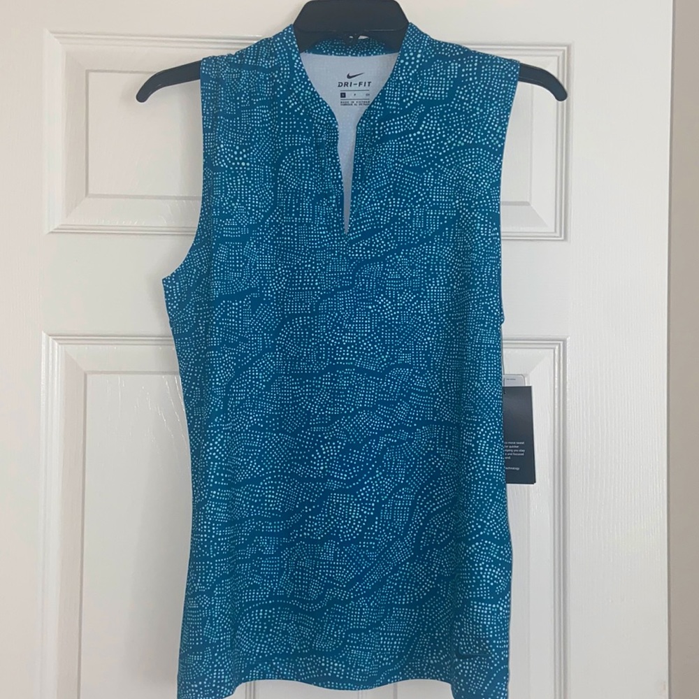 Nike Women’s Sleeveless Golf Top